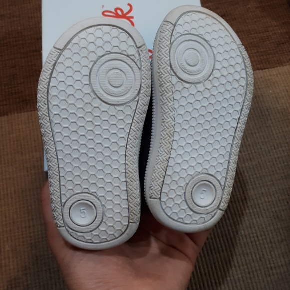 #586 Cat and Jack Casey navy baby shoes. - Picture 8 of 8